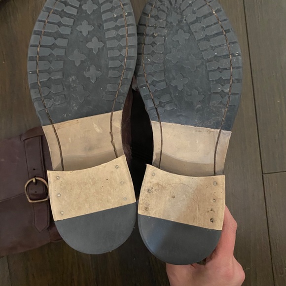 Distressed Leather boots with buckles. Size 37 - Picture 10 of 16